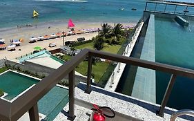 Apartamento térreo com piscina beira mar de Porto de Galinhas